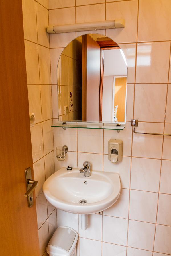 מוסטר Villa Lipa מראה חיצוני תמונה